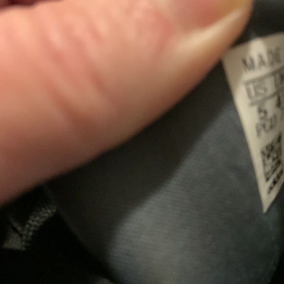 New without tag Adidas 3 green stripes size 5 men’s tennis shoes - Picture 8 of 8